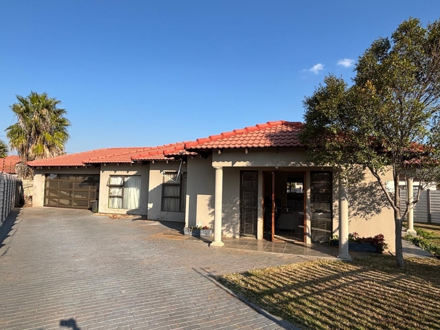 3 Bedroom Property for Sale in Mogwase North West